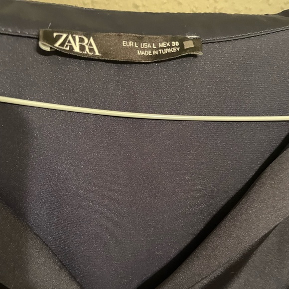 Zara oversized Women’s Large button up shirt. - Picture 3 of 4